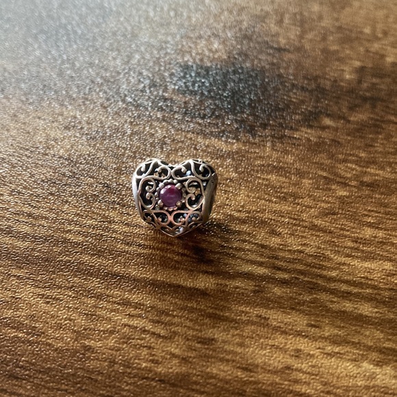 Heart charm with purple stone that fits Pandora bracelet - Picture 2 of 5